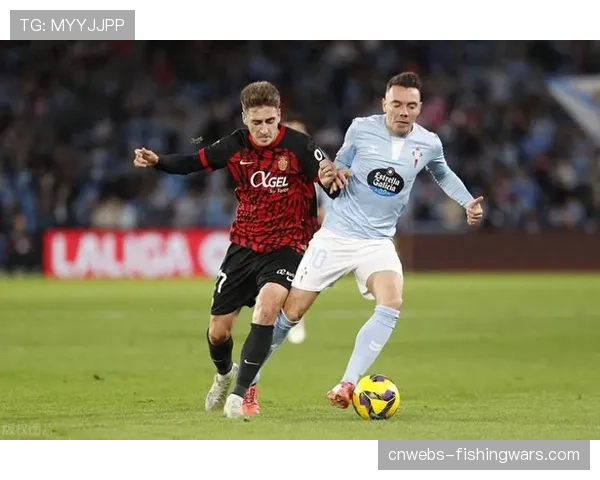 实时：赫罗纳vs马略卡，多夫比克头球破门，主队暂时领先